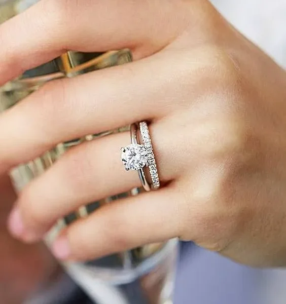 white-gold-engagement-rings.webp