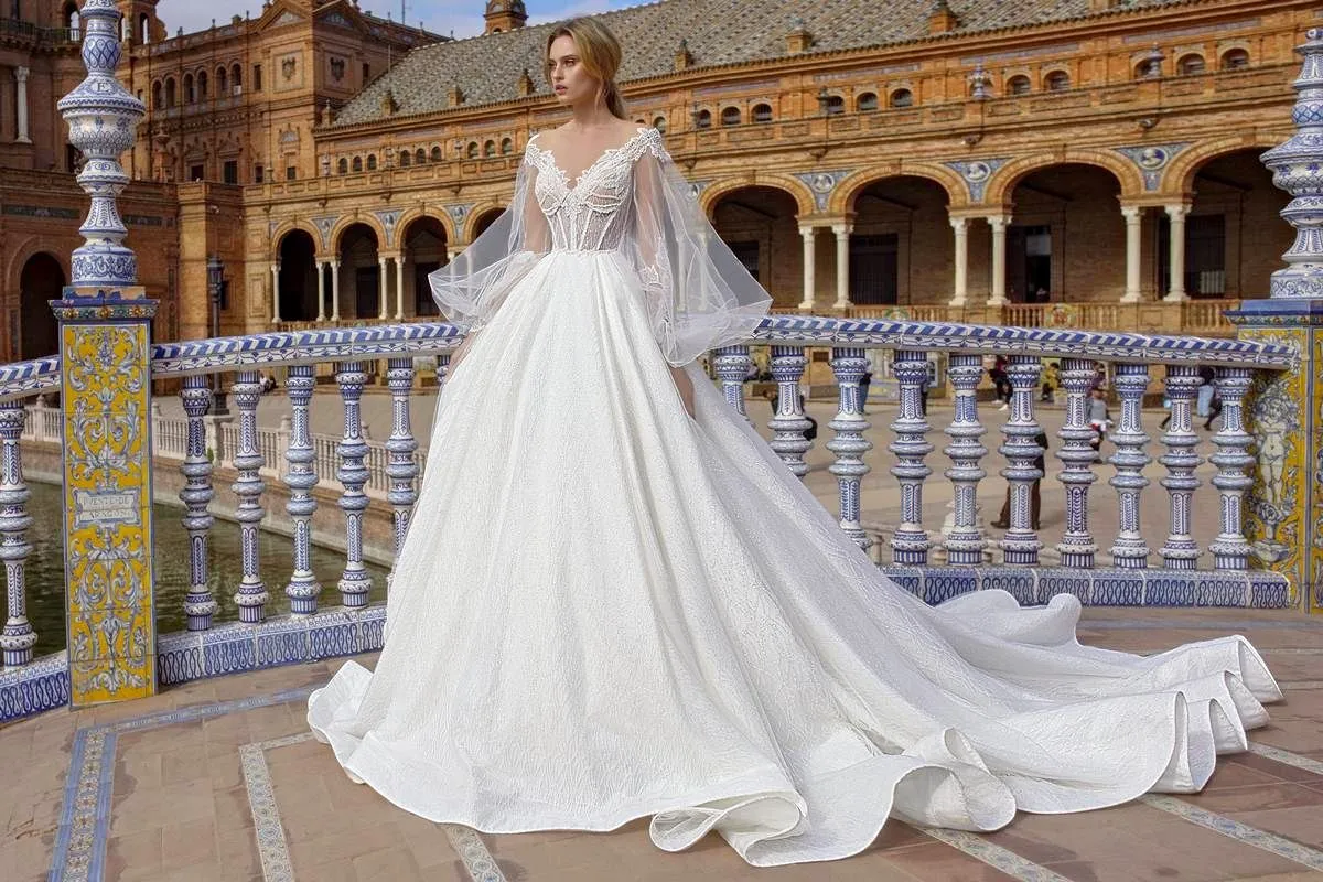 wedding-dress-designer-r.webp